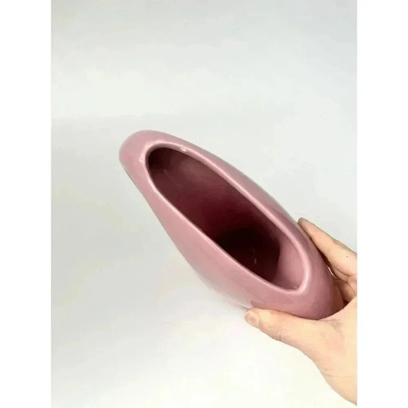 Vintage Midcentury Soft Pink / Mauve Royal Haeger Ceramic Cut Out Vase - Picture 4 of 10